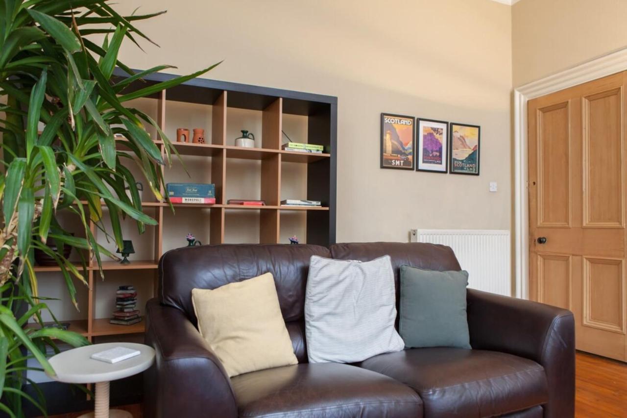 Amazing 4 Bedroom Apartment Just Off The Meadows Edinburgh Exterior photo