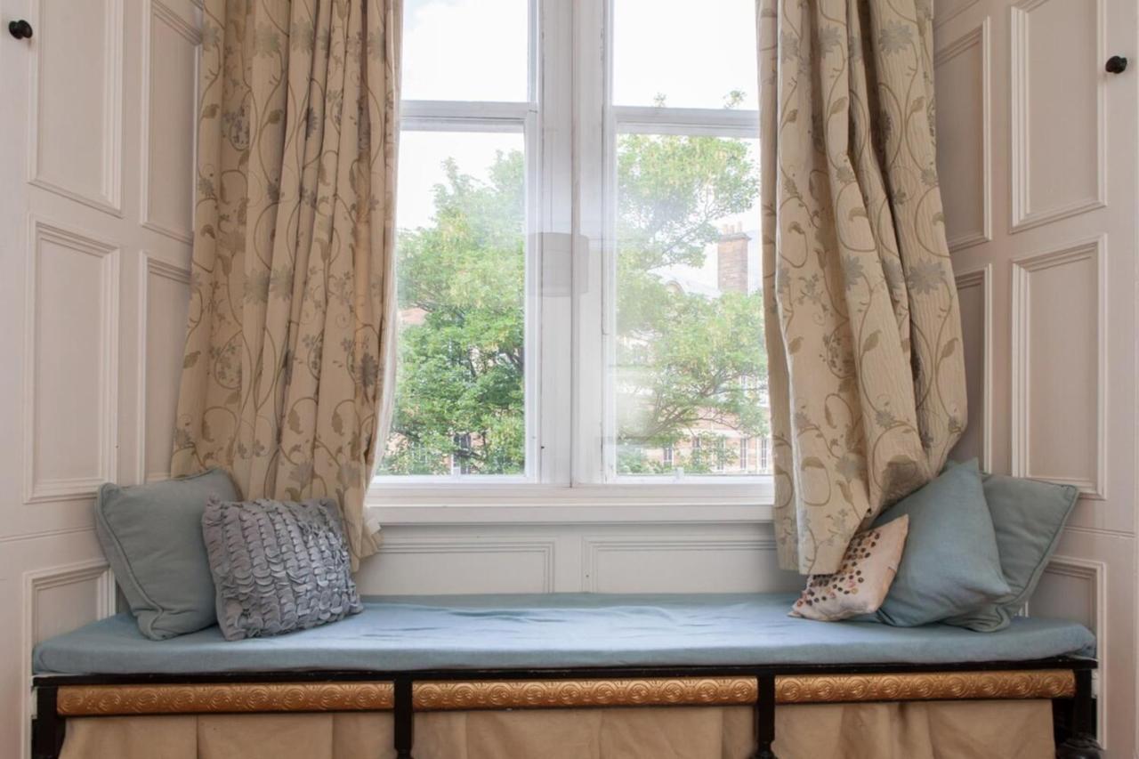 Amazing 4 Bedroom Apartment Just Off The Meadows Edinburgh Exterior photo